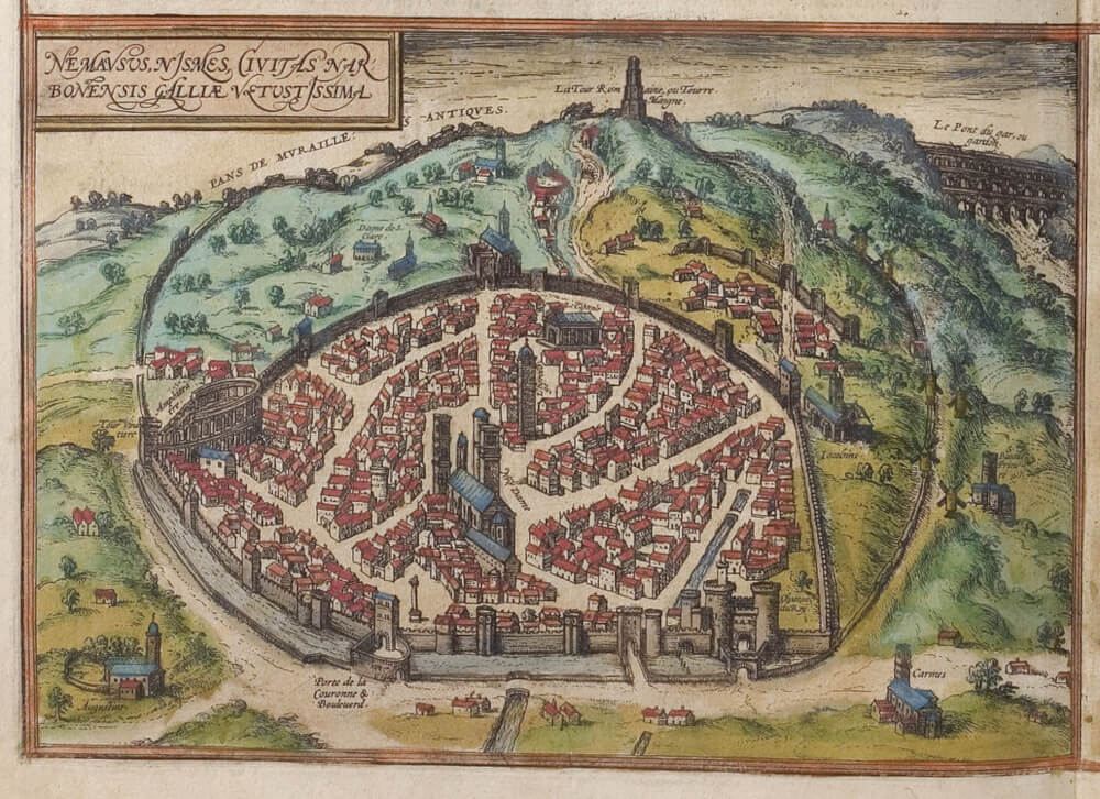 Blick aus der Vogelperspektive auf das frühneuzeitliche Nîmes. Deutlich erkennbar ist das auch heute noch bewundernswert erhaltene Amphiteater, die Maison Carrée und der große Turm, eine römische Ruine. Aus Citivates Orbis Terrarum, publiziert 1582 in Köln. Blick aus der Vogelperspektive auf das frühneuzeitliche Nîmes. Deutlich erkennbar ist das auch heute noch bewundernswert erhaltene Amphiteater, die Maison Carrée und der große Turm, eine römische Ruine. Aus Citivates Orbis Terrarum, publiziert 1582 in Köln.