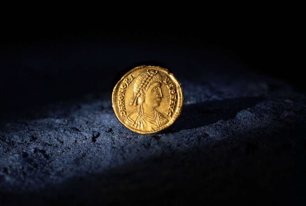 Sujetbild der Ausstellung „geld macht geschichte. Römische Münzen erzählen“. © Maria Kirchner.
