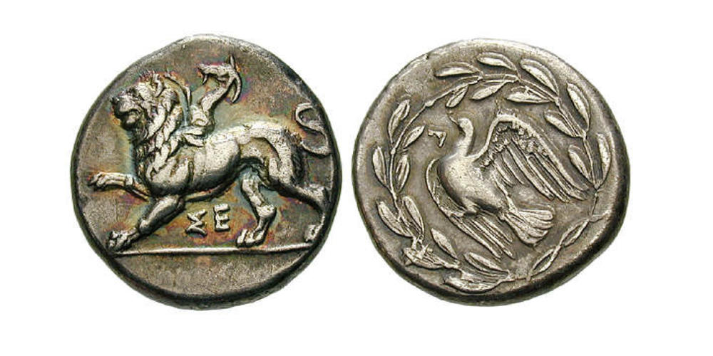 Nr. 92325: Griechen. Sikyonia, Sikyon. Stater, 360-320 v. Chr. Detailreiche Darstellung der Chimäre. Vorzüglich. Verkaufspreis: 4.750 EUR.