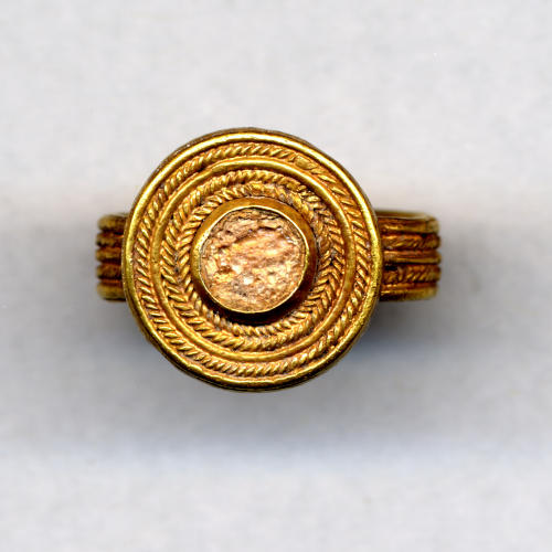 Goldener Ring aus der Bronzezeit, Foto: Trustees of the British Museum.