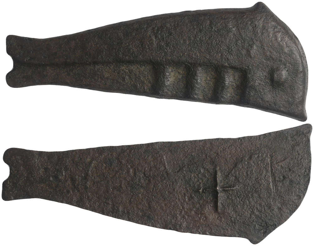 Los 1019: Sarmatien. Olbia. 437 – 410 v. Chr. Sehr seltenes, schweres Delphingeld aus Bronze. Startpreis: 5.800 EUR.