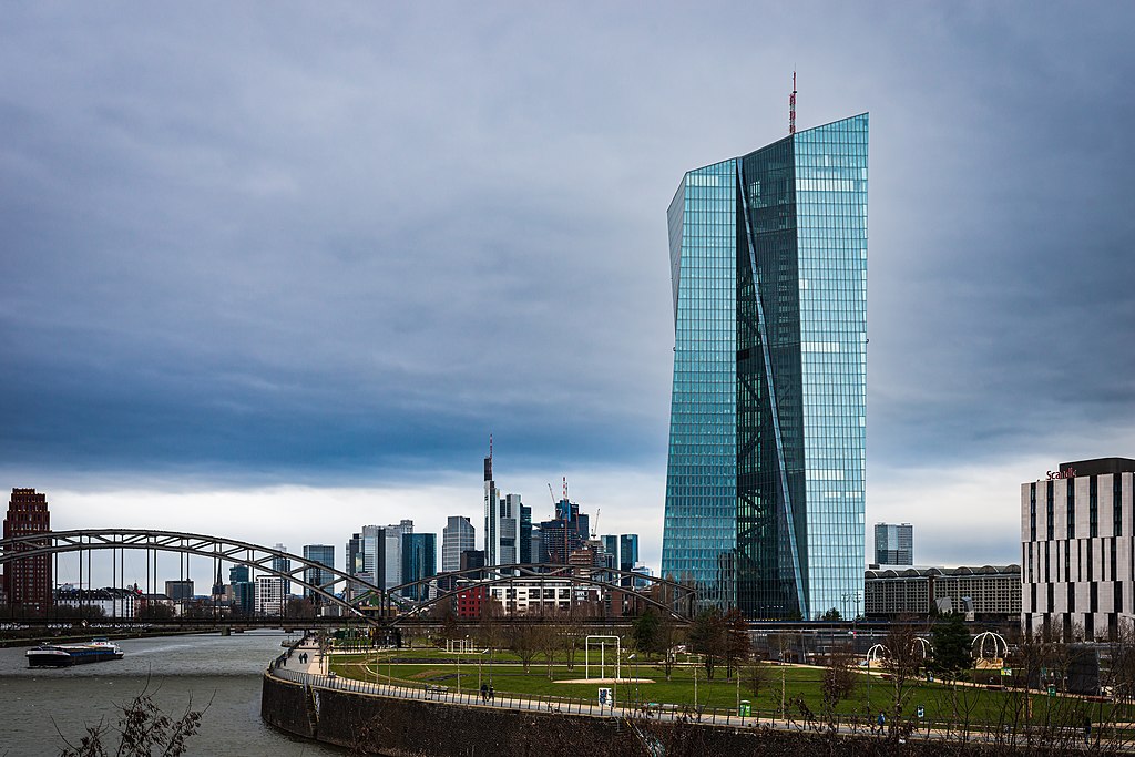 Es dürfte noch Jahre dauern, bis die EZB die neuen Scheine in unsere Brieftaschen bringt. Foto: Norbert Nagel CC 4.0