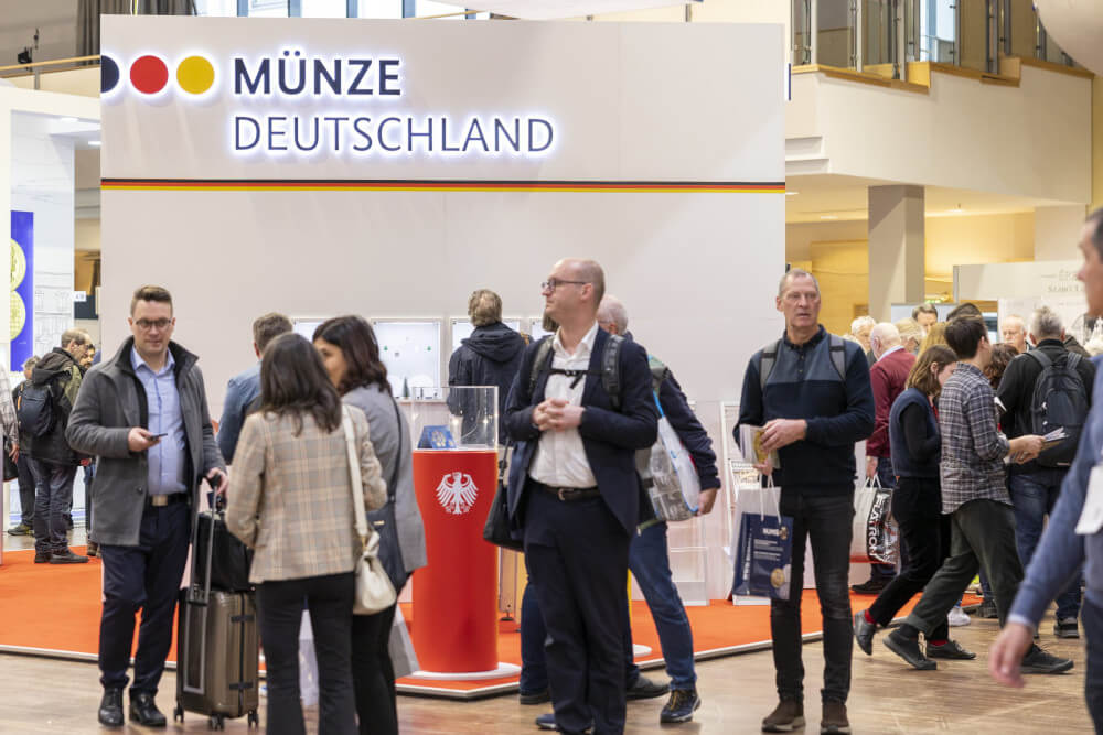 The booth of Münze Deutschland was the meeting point for all those who wanted to get their hands on German coins. Photo: World Money Fair.