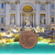 Über 4.000 Euro landen täglich im Trevi-Brunnen. Foto: claudiodivizia (Vordergrund), PaoloGaetano von Getty Images (Hintergrund) via Canva Pro.