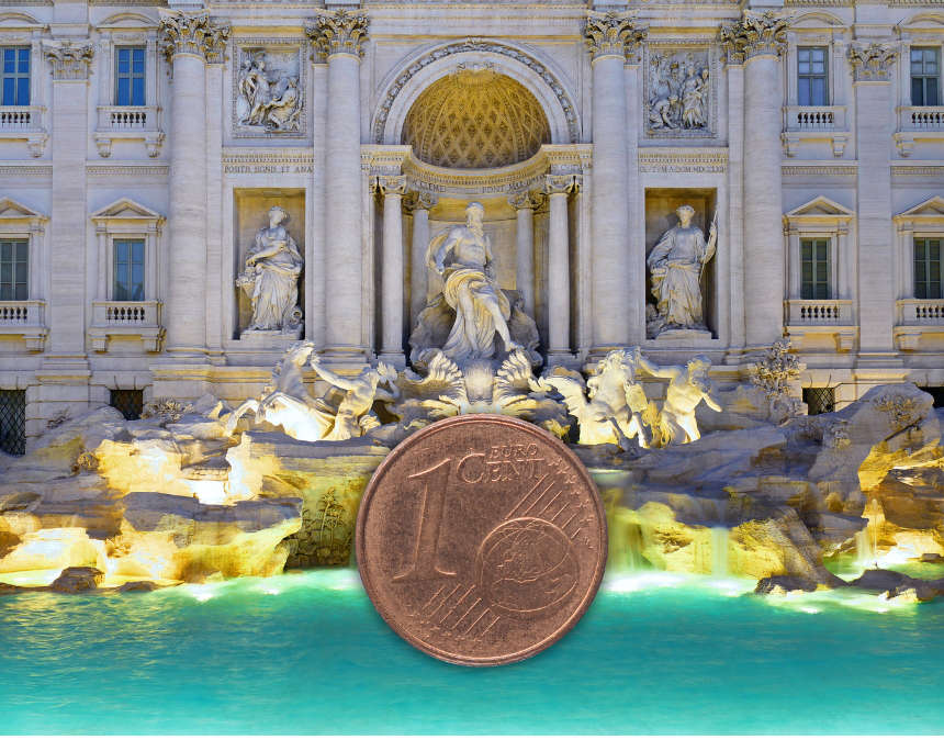 Über 4.000 Euro landen täglich im Trevi-Brunnen. Foto: claudiodivizia (Vordergrund), PaoloGaetano von Getty Images (Hintergrund) via Canva Pro.