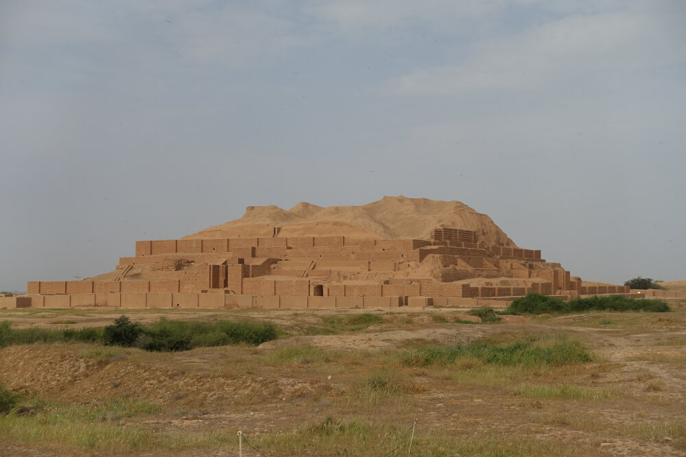 The ziggurat of Chogha Zanbil, the most impressive leftover monument of the Elamite king Untash Napirisha, built in honour of the god Inshushinak. Photo: KW. The ziggurat of Chogha Zanbil, the most impressive leftover monument of the Elamite king Untash Napirisha, built in honour of the god Inshushinak. Photo: KW.