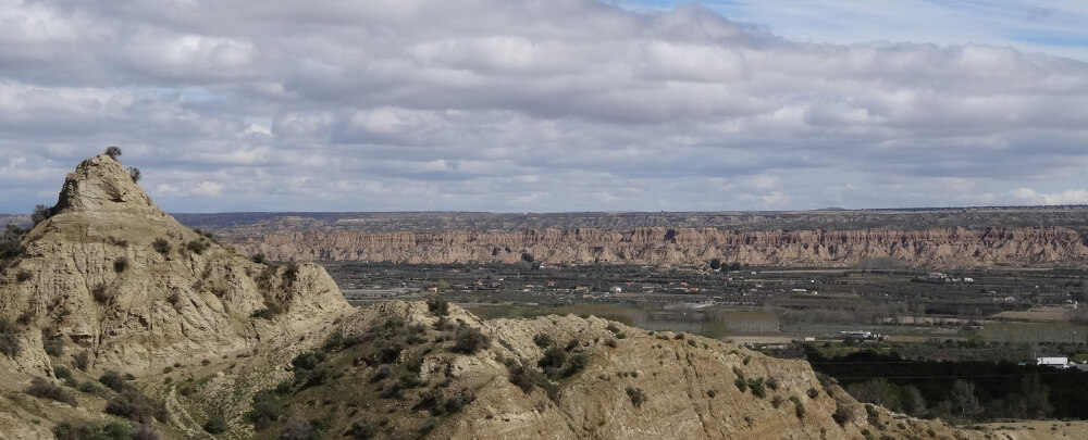 No, you’re not looking at Turkish Göreme but at the Spanish city Guadix, which currently still features around 2,000 inhabited caves. Photo: KW. No, you’re not looking at Turkish Göreme but at the Spanish city Guadix, which currently still features around 2,000 inhabited caves. Photo: KW.