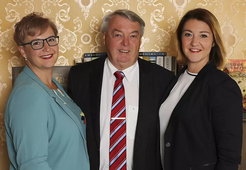 Von links nach rechts: Christina Höhn, Manfred Höhn und Saskia Höhn. Foto Leipziger Münzhandlung