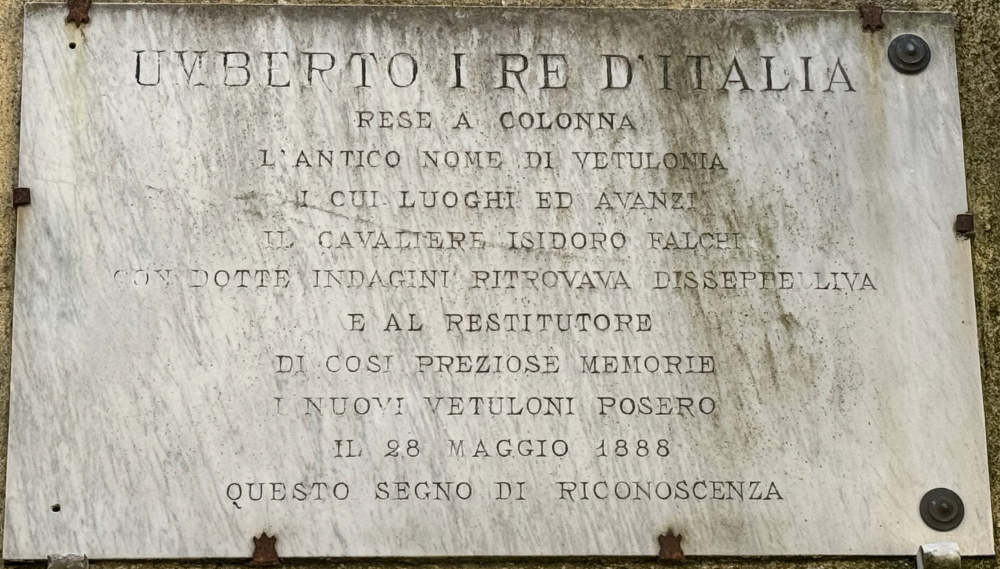 Umberto I. gab 1888 Colonna di Buriano den Namen Vetulonia zurück. Foto: KW