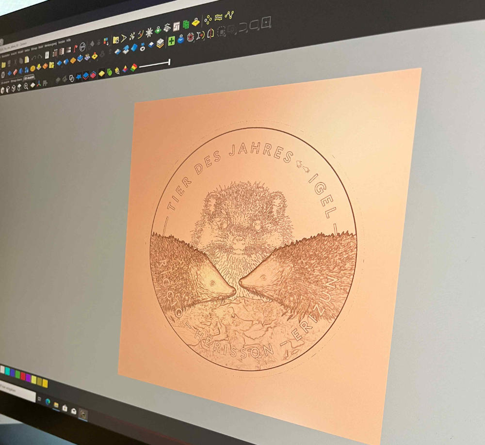 Das Design wird in den Computer eingespeist. Foto: Swissmint