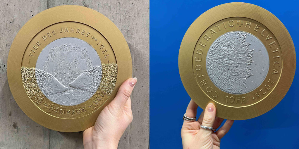 Die Kunststoffmodelle zur Kontrolle des Motivs. Foto: Swissmint