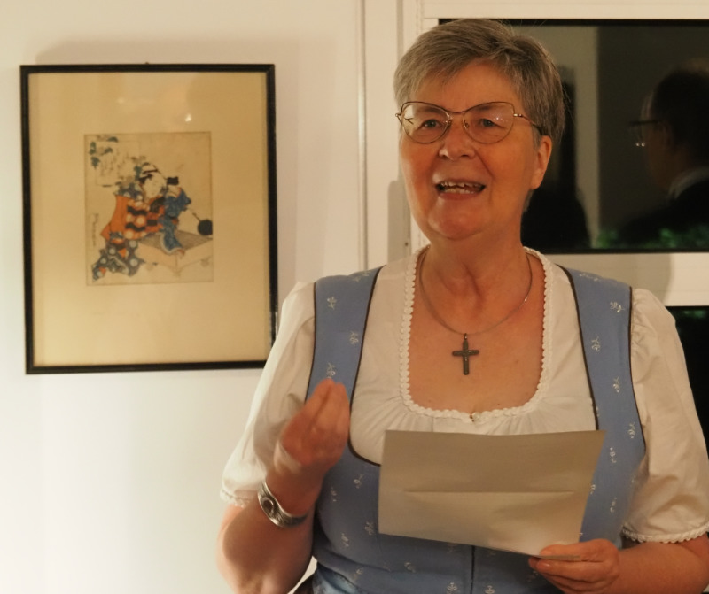 Ursula Kampmann spricht über die völkerverbindende Wirkung der Numismatik. Foto: Goto Kahei