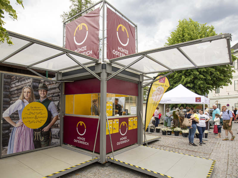 Die Münze Österreich war mit einem Info-Stand anwesend. Foto ©Gerd Kressl