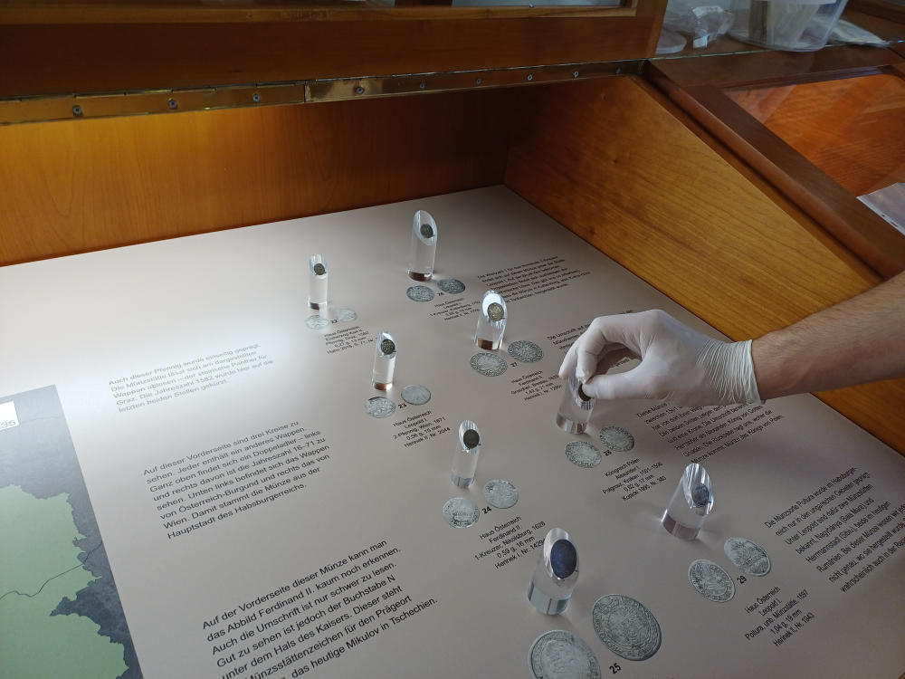 Einblick in den Aufbau der Sonderausstellung. Foto: Eleonore Strebl (Museum Mödling)