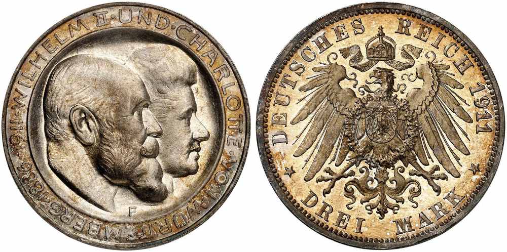 Patina wächst von außen nach innen. Am Rand ist die Patina wesentlich intensiver als im Inneren der Darstellung: Württemberg. Wilhelm II. 3 Mark 1911. Av. Stempelglanz. Rv. Polierte Platte. Startpreis: 100 Euro. Aus Auktion Heidelberger Münzhandlung 94 (10.-12. November 2026), Nr. 3935.